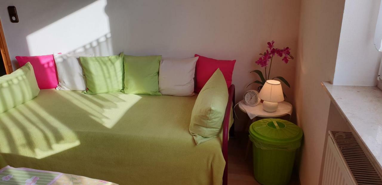 Ferienwohnung Weingut Leis エーストリッヒ・ヴィンケル エクステリア 写真
